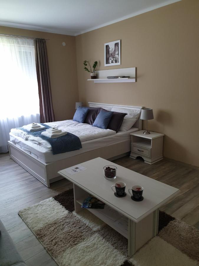 Royal Apartman Eger Zewnętrze zdjęcie